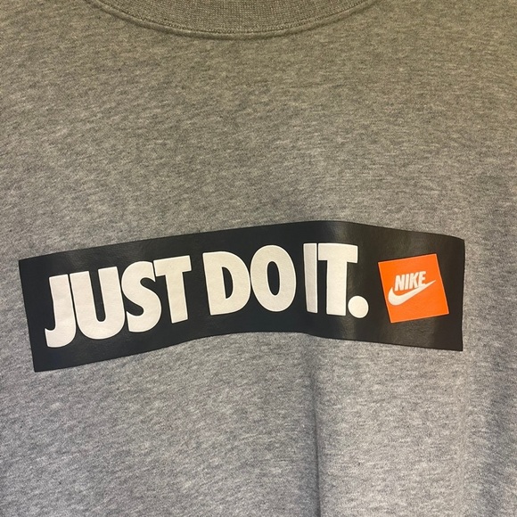 Nike Just Do It Crewneck - Picture 2 of 4